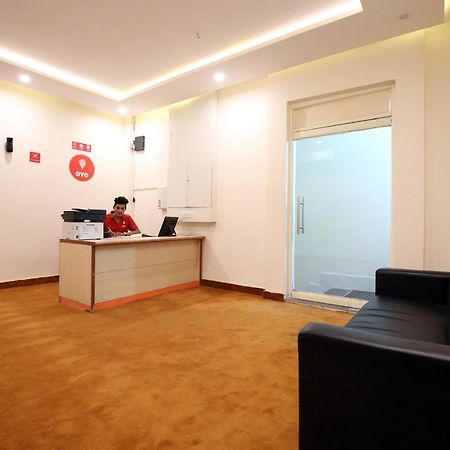 Oyo 9159 Hotel Royal Woodslark Zirakpur Exteriör bild